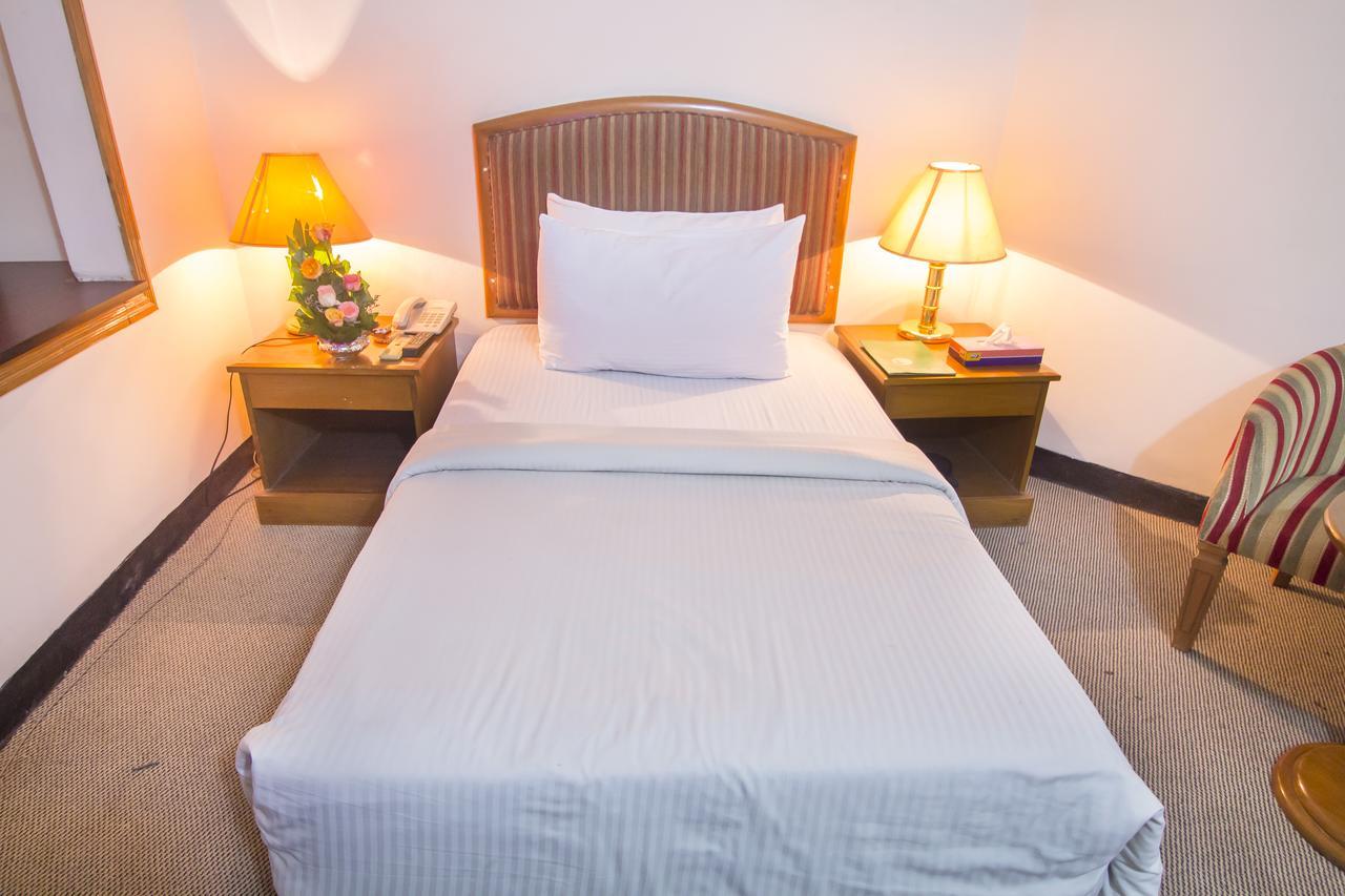 Hotel Swiss Park Dhaka Eksteriør billede