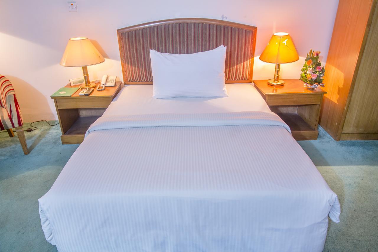 Hotel Swiss Park Dhaka Eksteriør billede