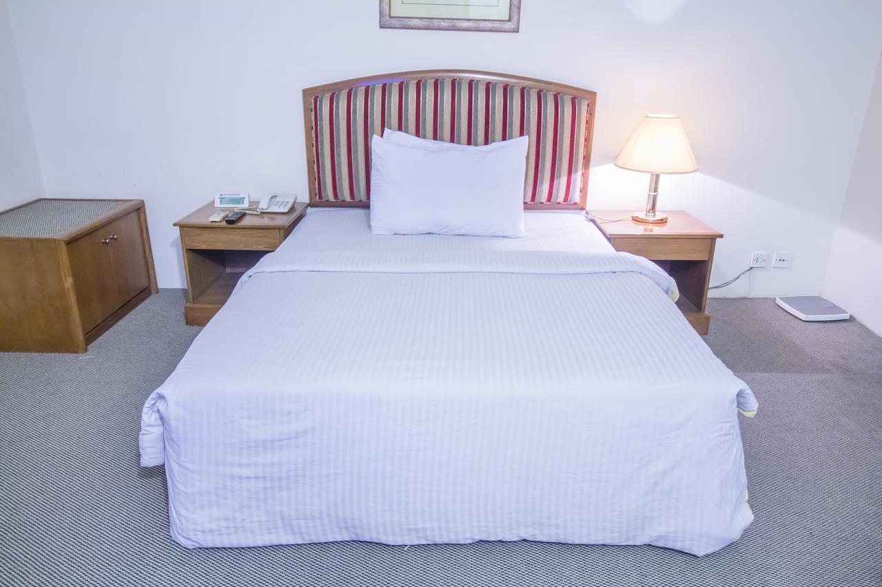 Hotel Swiss Park Dhaka Eksteriør billede
