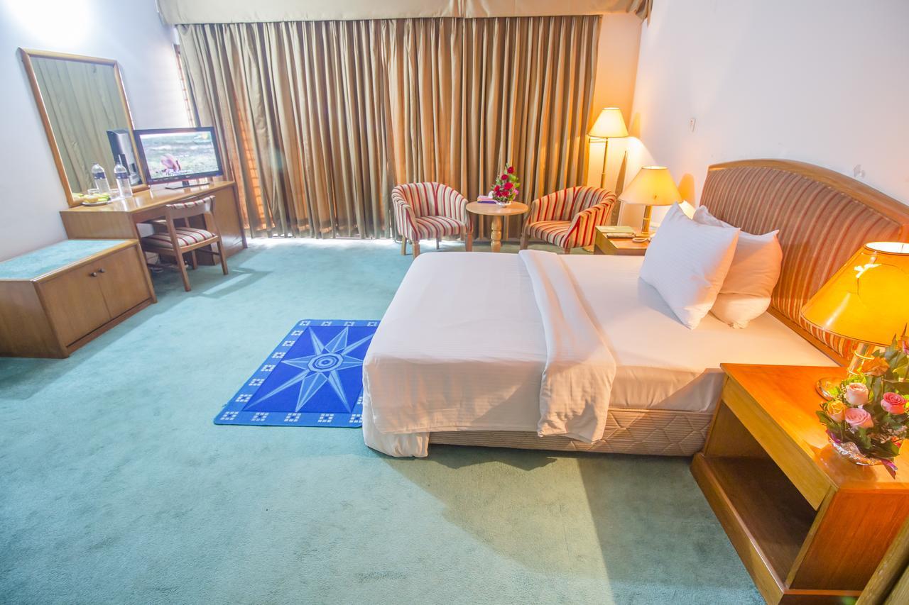 Hotel Swiss Park Dhaka Eksteriør billede